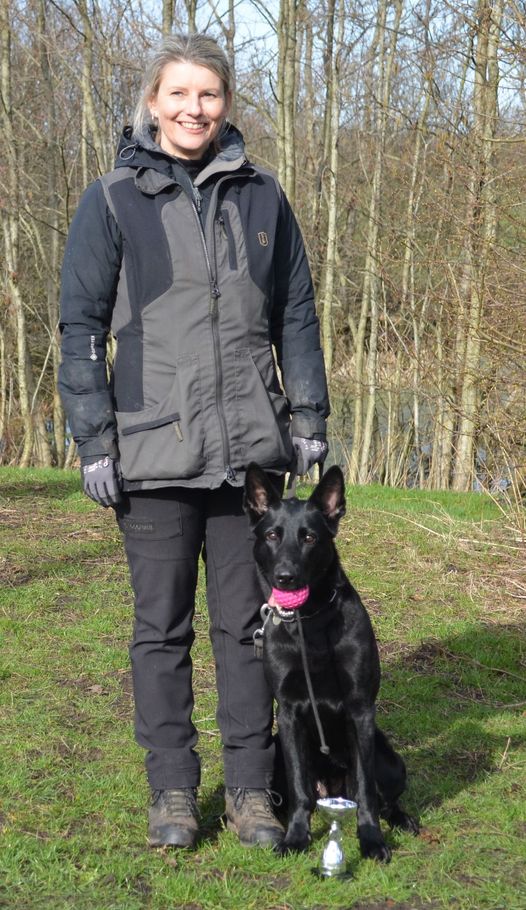 Mette Rask og Metla's Lotus (Saga), Dansk Politihundeforening, Silkeborg Afd.